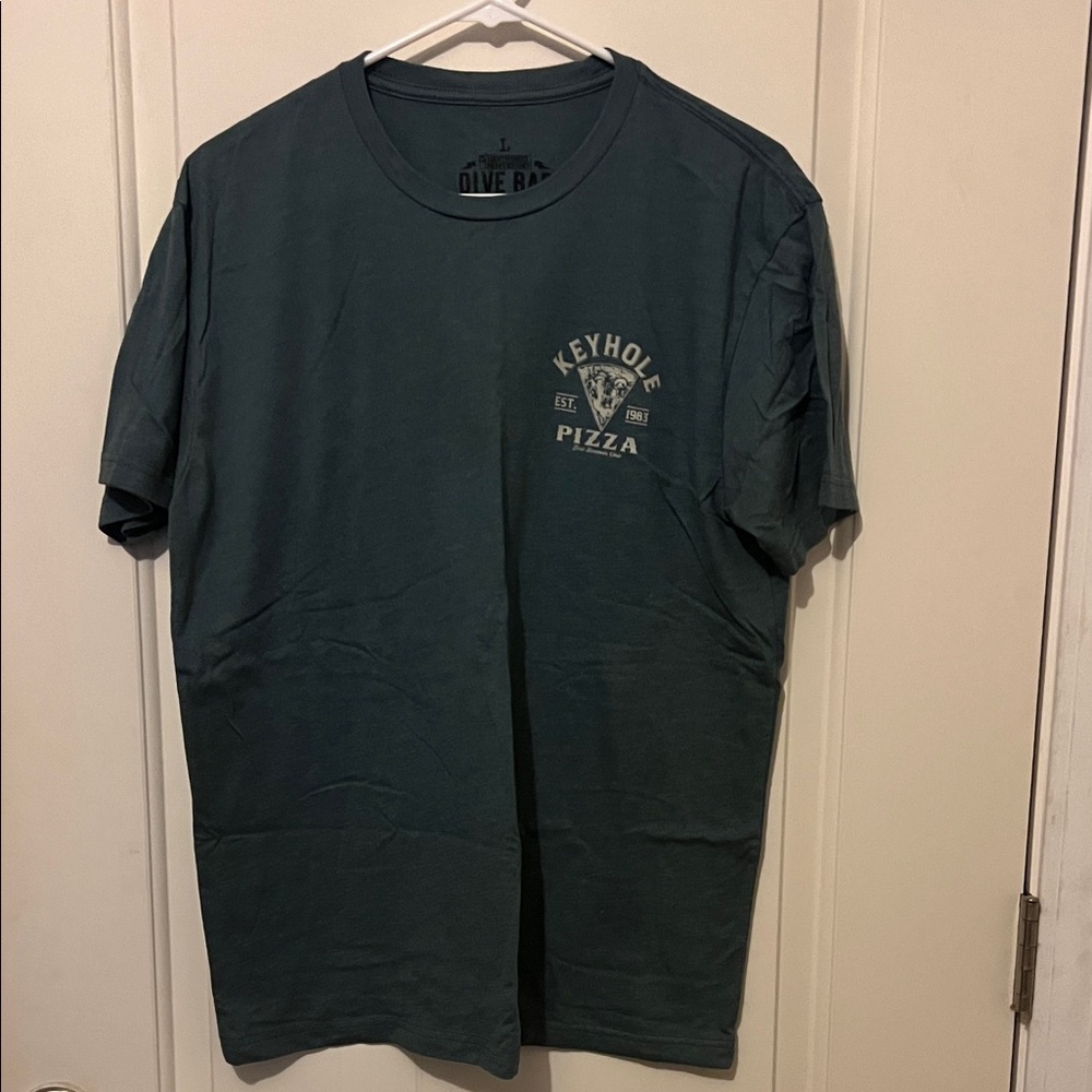 Men's dive bar  Graphic Tee